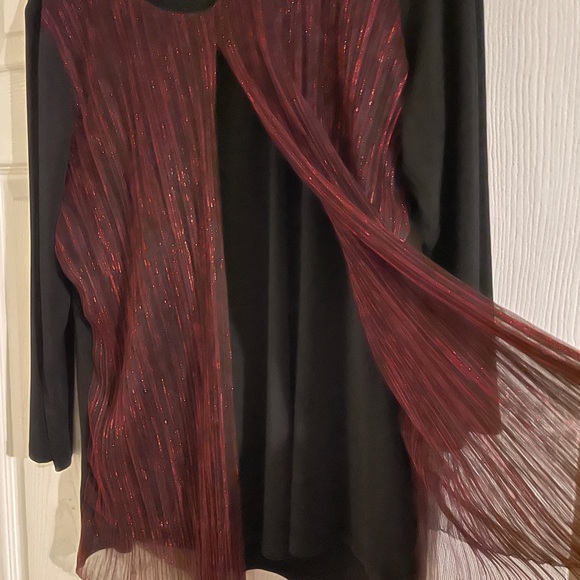 Kim Rogers top. Size XL - Picture 2 of 2